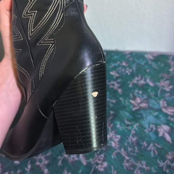 Steve Madden Cowgirl Boots. - Picture 4 of 4